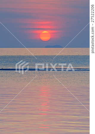 sunset with dramatic pastel seascape  background 27522206