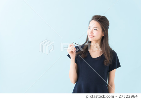一件女人（藍色背景） 27522964