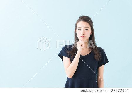 一件女人（藍色背景） 27522965