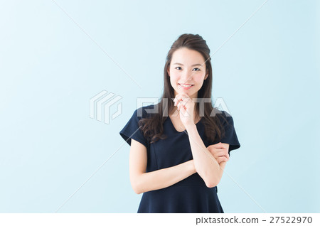 一件女人（藍色背景） 27522970