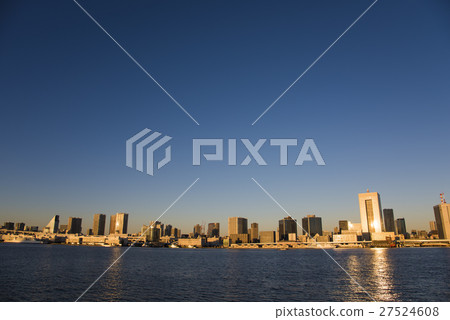 東京在早晨發光 東京在早晨發光 27524608
