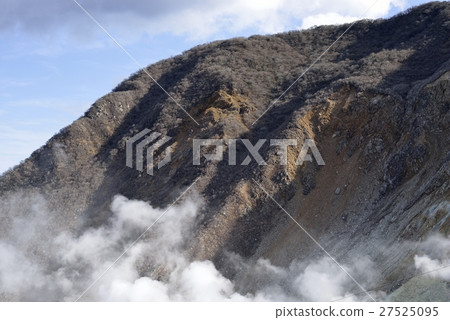 Hakone Owakudani and white smoke (Kanagawa) 27525095