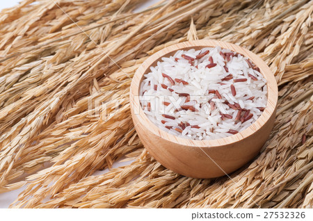 Mixed rice and Rice-berry On wooden bowl. 27532326