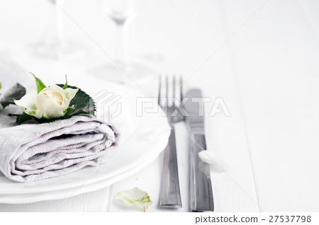 Valentines table setting 27537798