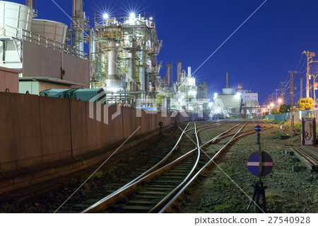 Kawasaki _ factory night view 27540928