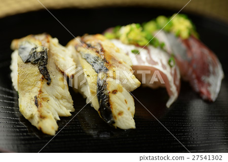 Sushi sushi sushi sushi sushi Japanese cuisine lacquer lacquer ware Sushi sushi sushi sushi sushi Japanese cuisine lacquer lacquer ware 27541302