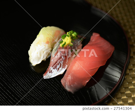 Sushi sushi sushi sushi sushi Japanese cuisine lacquer lacquer ware 27541304