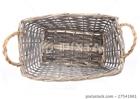 old natural basket isolated 27541981
