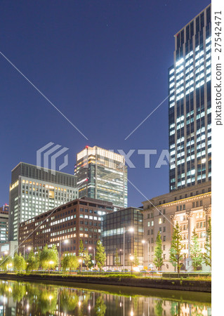 Tokyo _ Marunouchi Building City Night view Tokyo _ Marunouchi Building City Night view 27542471