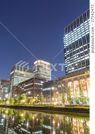 Tokyo _ Marunouchi Building City Night view Tokyo _ Marunouchi Building City Night view 27542472