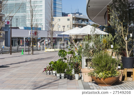 The new jr Ebina station The new jr Ebina station 27549208