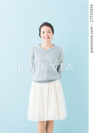 女20（藍色背景） 27550938