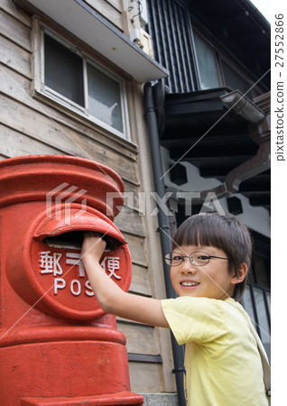 Mail post (child posting scenery) 27552866