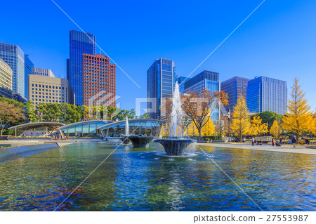 Tokyo Marunouchi Wadakura Fountain Park scenery 27553987