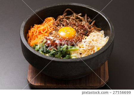 Stone-grilled bibimbap 27556699