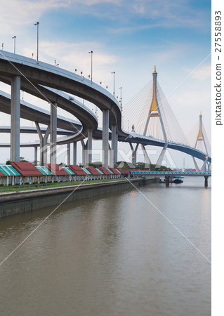 Rama9 Twin suspension bridge  27558893