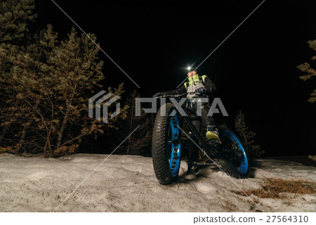 Fatbike. Fat tire bike. Fatbike. Fat tire bike. 27564310