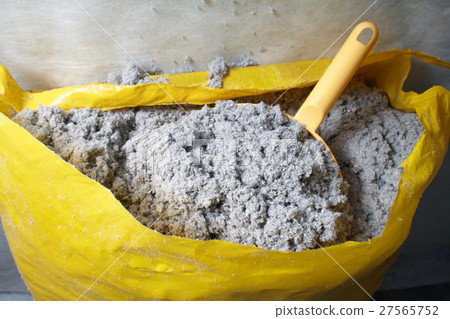 cellulose insulation made from recycled paper cellulose insulation made from recycled paper 27565752