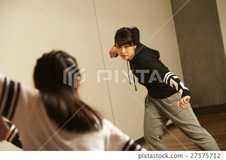 舞蹈學校 舞蹈學校 27575712