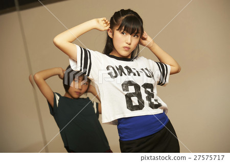 舞蹈學校 27575717
