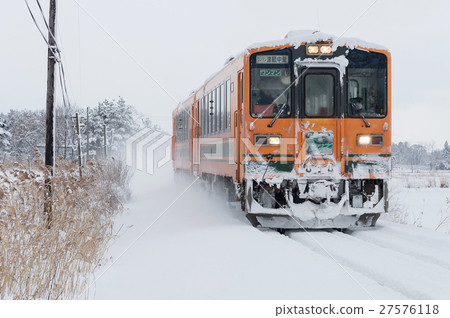 [青森縣五所川原]穿越津輕雪原的列車 27576118