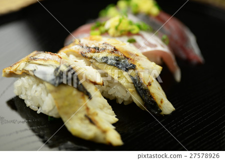 Sushi sushi sushi sushi sushi Japanese cuisine lacquer lacquer ware Sushi sushi sushi sushi sushi Japanese cuisine lacquer lacquer ware 27578926