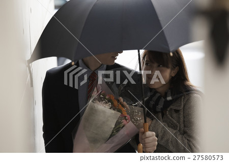 一對夫婦做約會 一對夫婦做約會 27580573