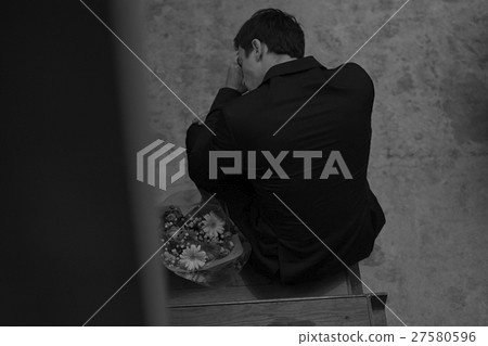 Men who meet 27580596