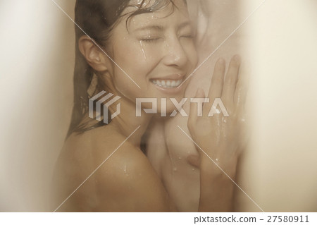 Romantic couple 27580911