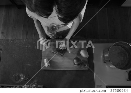 浪漫的共同生活 27580984