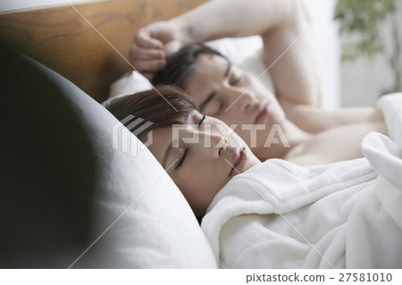 浪漫的共同生活 27581010