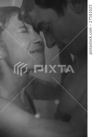 Romantic couple 27581025