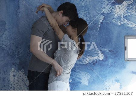 Couples Portrait Couples Portrait 27581107