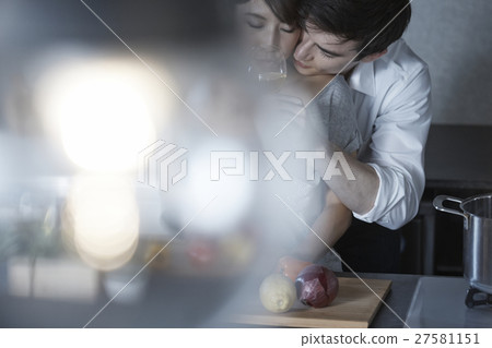 浪漫的共同生活 27581151