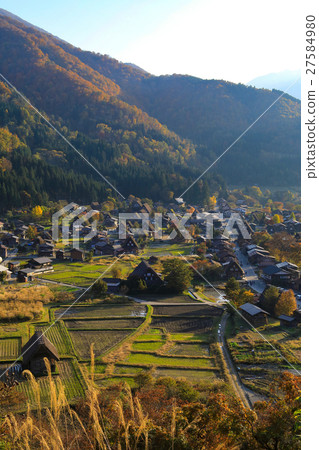 Shirakawago 27584980