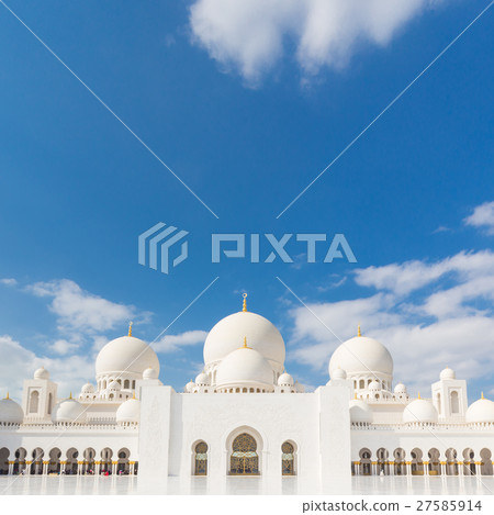 Sheikh Zayed Grand Mosque, Abu Dhabi, United Arab 27585914