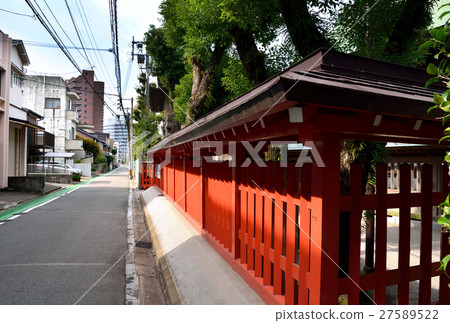 Ten days of red painting Fence of Ebisu shrine Ten days of red painting Fence of Ebisu shrine 27589522