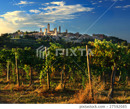 San Gimignano Italy 27592085