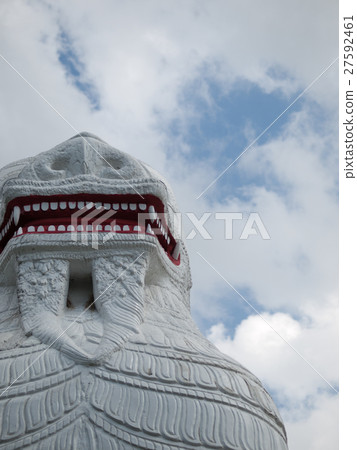 TRADITIONAL STATUE OF LION HEAD TRADITIONAL STATUE OF LION HEAD 27592461