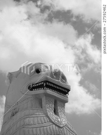 TRADITIONAL STATUE OF LION HEAD 27592462