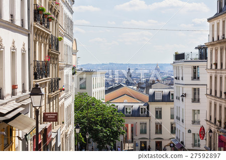 Paris cityscape seen from Montmartre hill. Paris 27592897
