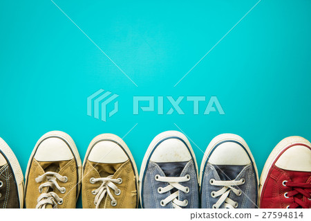 The vintage sneakers. 27594814