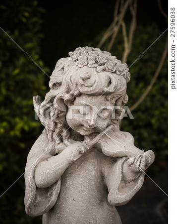 statue of an angel 27596038