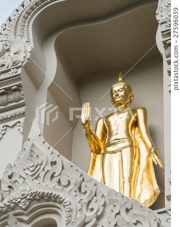 Statue standing buddha 27596039