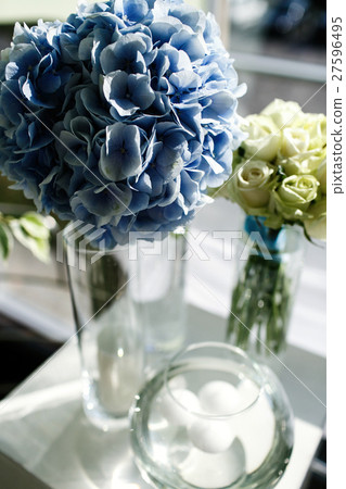 Look from above at two bouquets of hydrangeas Look from above at two bouquets of hydrangeas 27596495