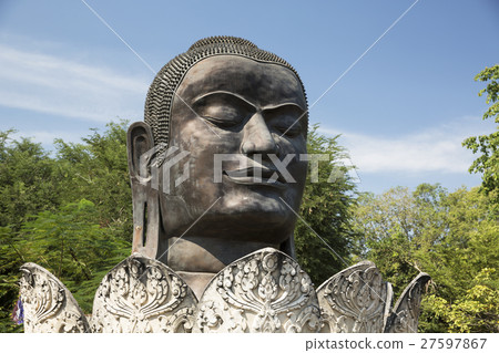 大城府的黑色佛像仍然是Wat Tamikarato 大城府的黑色佛像仍然是Wat Tamikarato 27597867