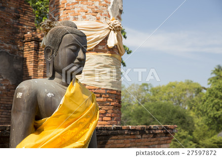 Buddha statue of Ayutthaya remains Wat Tamikarat Buddha statue of Ayutthaya remains Wat Tamikarat 27597872