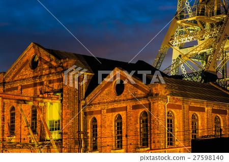 Light up of Manda pit 27598140