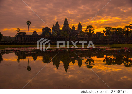 Before dawn of Angkor Wat 27607553