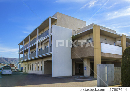 帶薪養老院 27607644